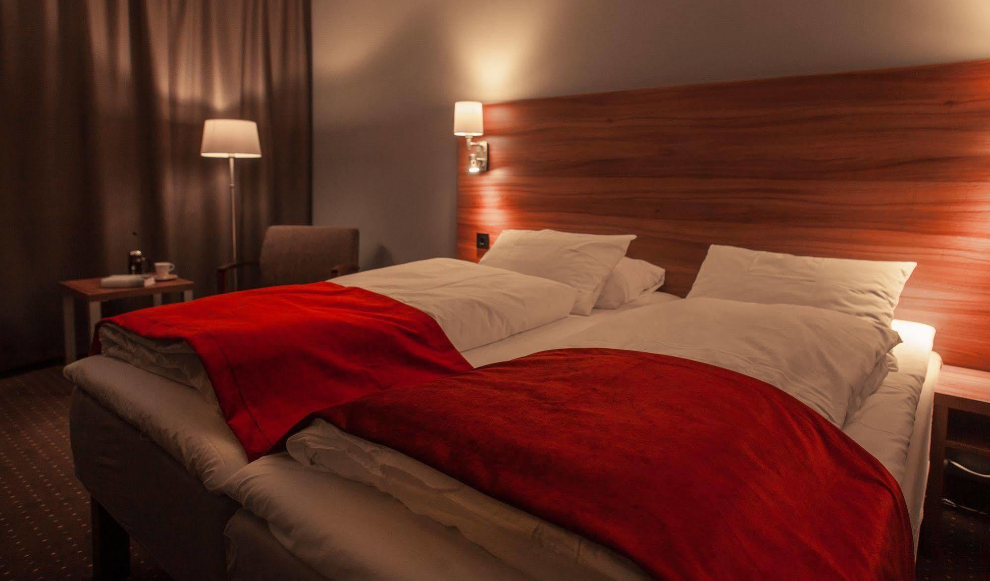 Thon Partner Hotel Утта Екстер'єр фото