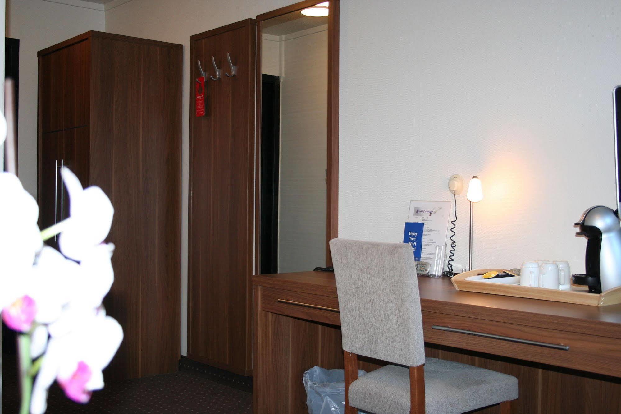 Thon Partner Hotel Утта Екстер'єр фото