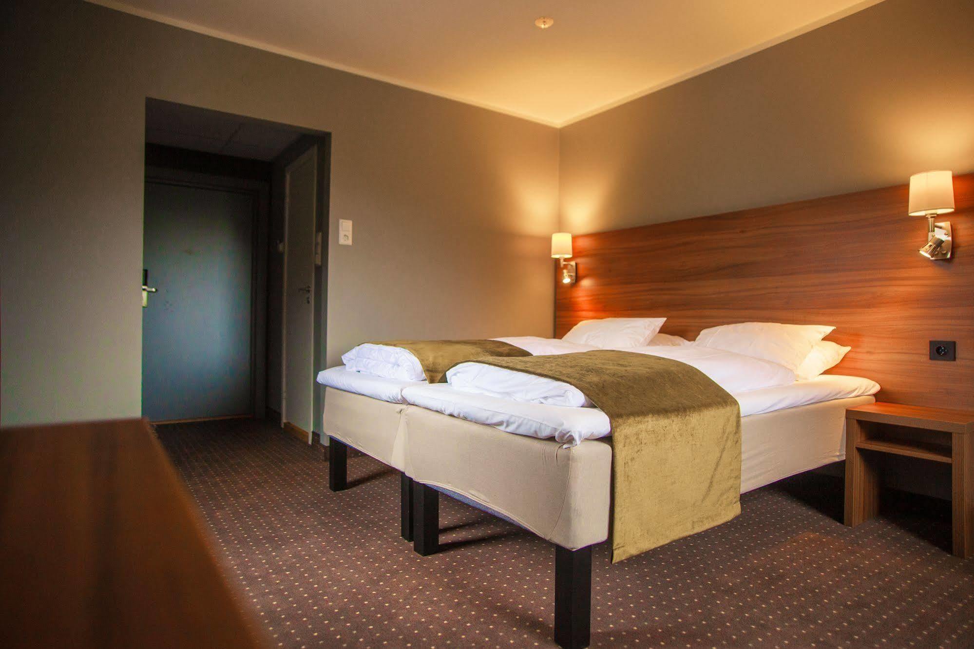 Thon Partner Hotel Утта Екстер'єр фото
